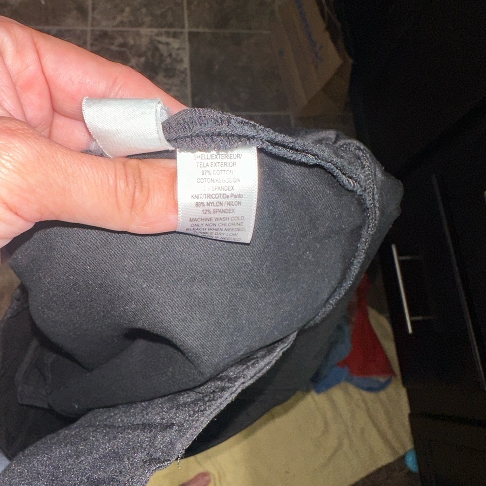 Ann Taylor Black High Waist maternity Shorts - Picture 5 of 5